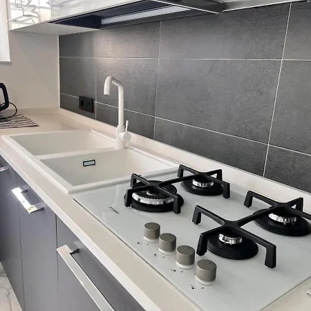 Raroom Supernova 3* Торре-дель-Греко