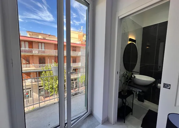 Raroom Supernova Oda ve Kahvaltı